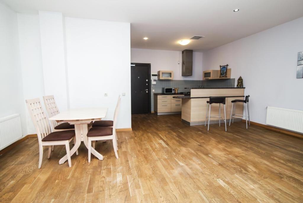 Bc Apartments 第比利斯 外观 照片